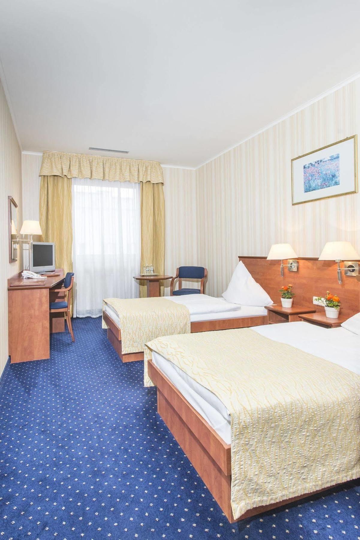 Business Vega 3* Wroclaw